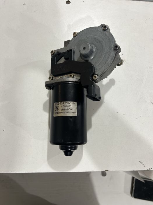 Silnik do przednich spryskiwaczy bmw e39
