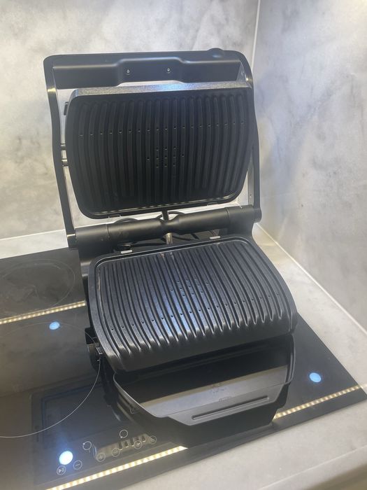 Grelhador Moulinex OptiGrill+ - Como Novo (usado 2x)