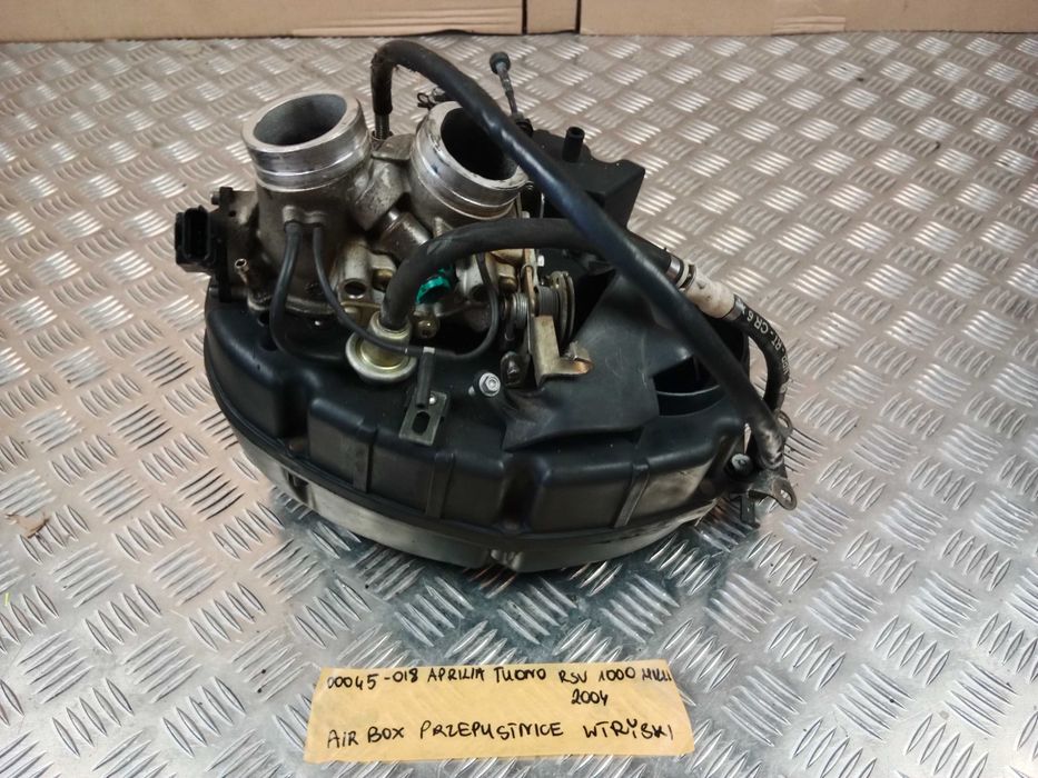 Aprilia Tuono RSV 1000 Mille Air Box Airbox Przepustnice Wtryski 02-05