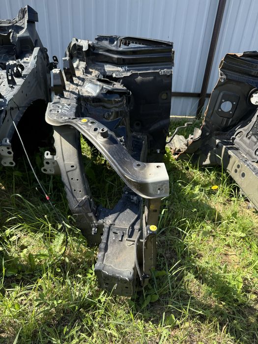 Четверть передня права Toyota Highlander 2019-24р