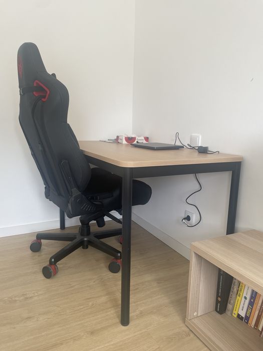 Cadeira Gaming e Mesa