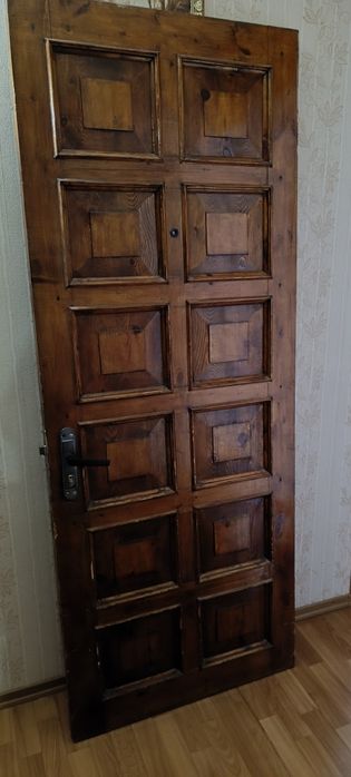 Деревянные двери