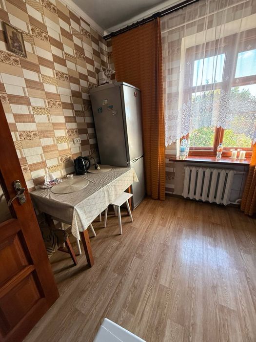 Продається 3-х кімнатна квартира