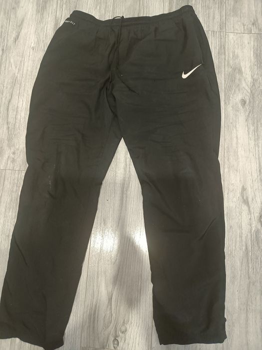 Spodnie dresowe Nike róż XL