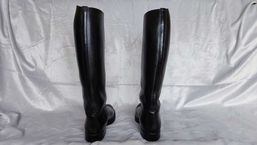 Botas pretas tipo GNR