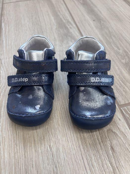 Продам дитячі черевики, кросівки D.D.Step Barefoot  20р.