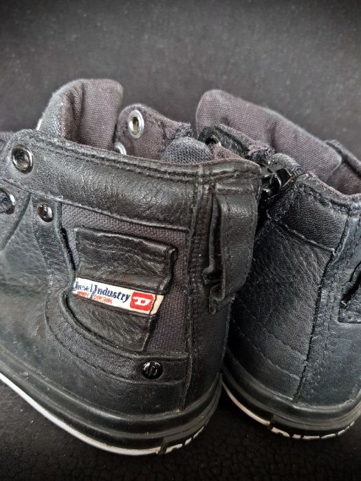 Diesel i Akid - buty trampki skórzane na zamku