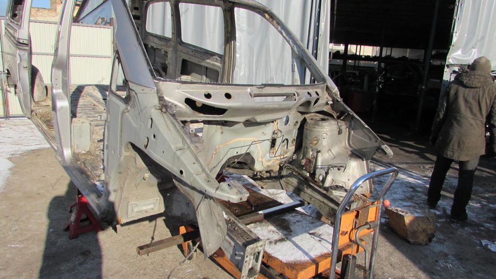 Кузов Мерседес Віто 639 Mercedes Vito 639 Вито 639 кузовщина Лонжерон