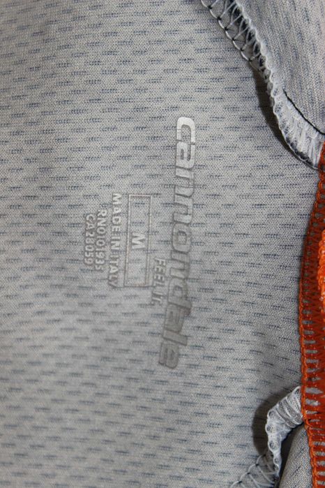 Велоформа Cannondale, є незначний дефект