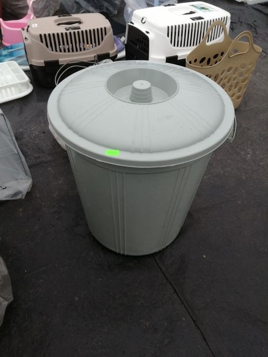 Бак для мусора с крышкой 50 литров мусорный бак