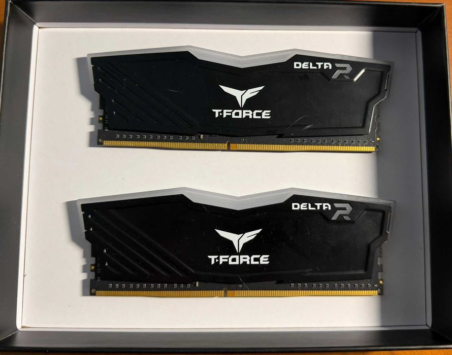 16 GB RAM TeamGroup T‑Force Delta R DDR4‑3200 — 2×8 GB