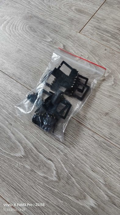 Radmor seria 5102 wtyki na 7 połączeń