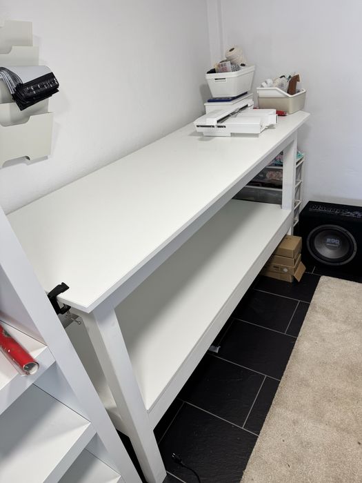 Mesa alta de trabalho