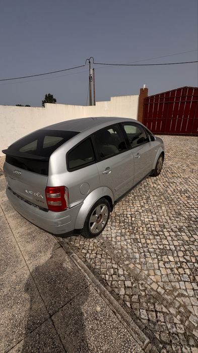 Audi A2 2001 - troco por carrinha comercial