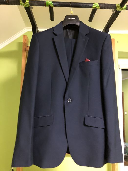 Garnitur męski slim granatowy