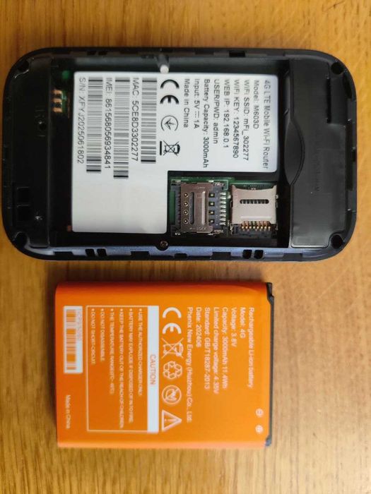 3G/4G Wi-Fi роутер/модем з батареєю 3000мАгод і гніздом CRC-9 антени.