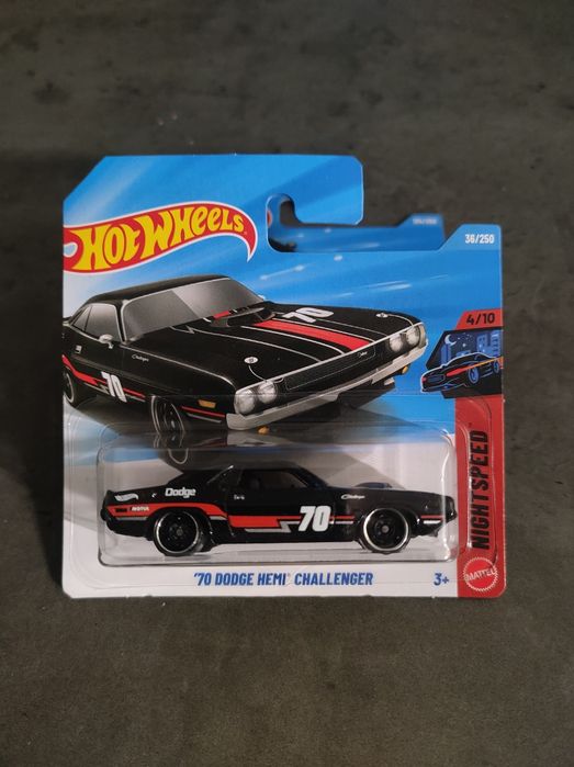 '70 Dodge Hemi Challenger Black Nightspeed Hot Wheels Motul