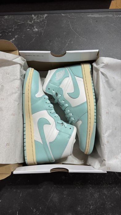 Nowe Nike Air Jordan 1 Mid „Light Dew” rozmiar 38 wkładka 24 cm