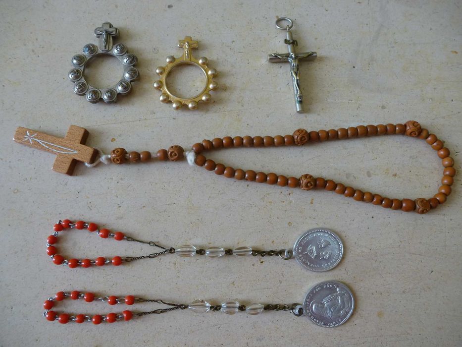Rosário e dezenas,  religiosos