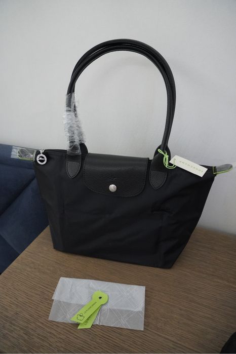 Longchamp M shopping bag в кольорах тренд 2025 року