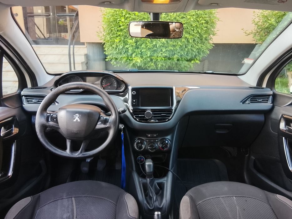 Peugeot 208 HDI ano 2014
