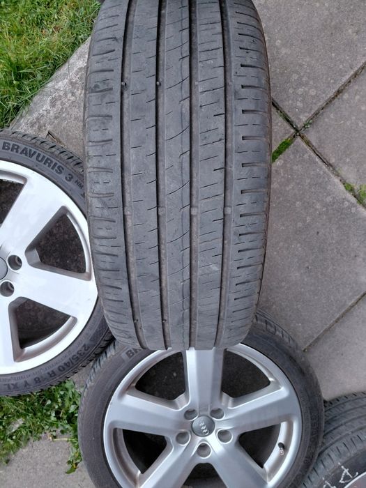 Alufelgi z oponami 18 cali/235/40, Audi a4