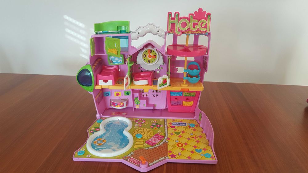 PinyPon – Hotel, Motorhome, Car, and Many Accessories Included.64584252069123122