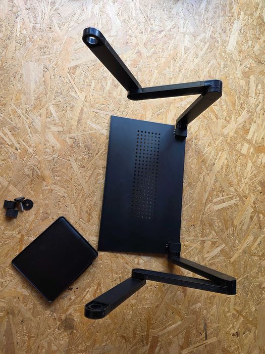 Regulowany Stolik Pod Laptopa Nestling – Komfort Pracy w Każdym Miejscu