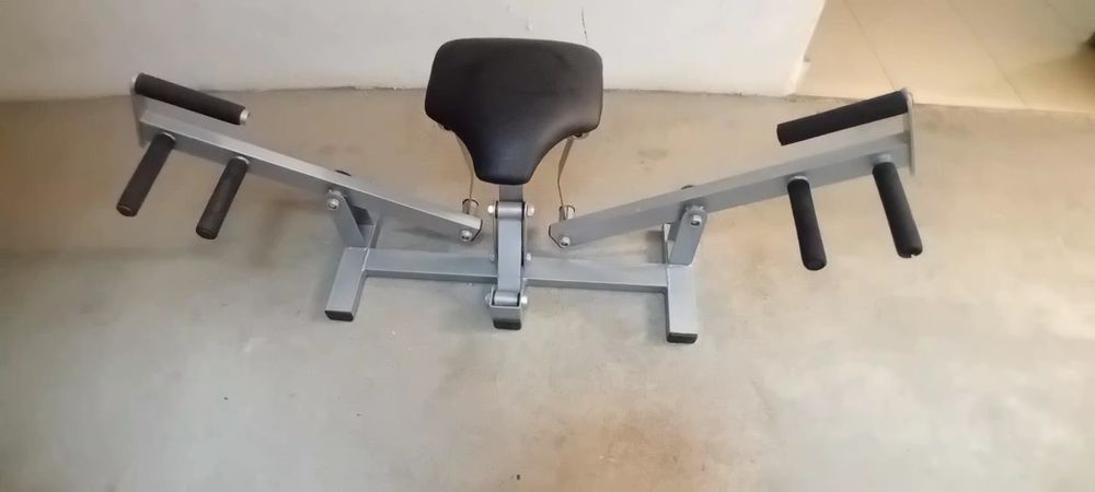 Equipamento de musculação