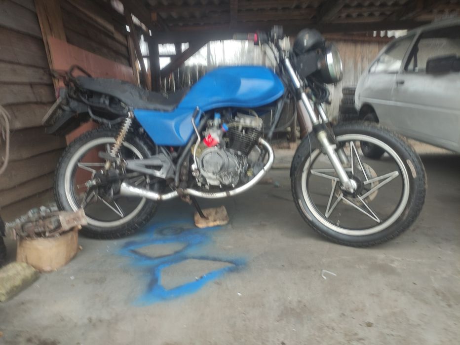 Продам мото EN 150 кубов
