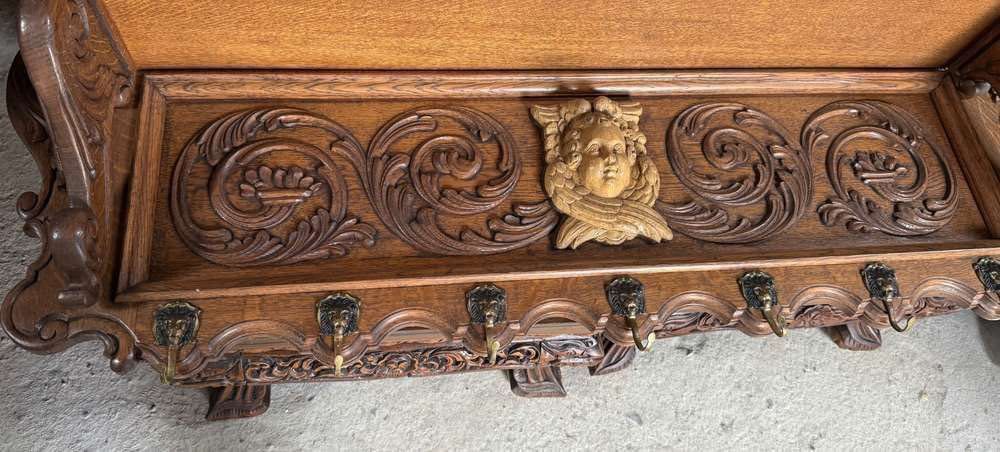 Unikatowy rzeźbiony ścienny wieszak dl.120cm.