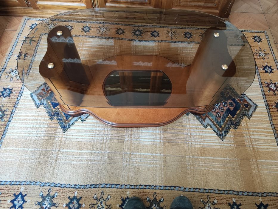 Mesa em vidro para sala
