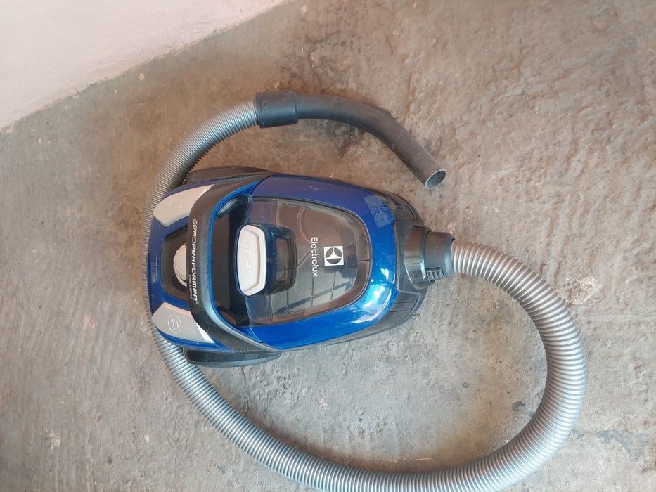 Продам пылесос Electrolux