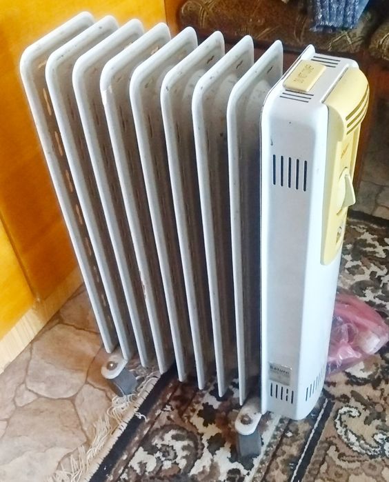 Продам масляный радиатор "SATURN ST-1252" в отличном состоянии 2000W.