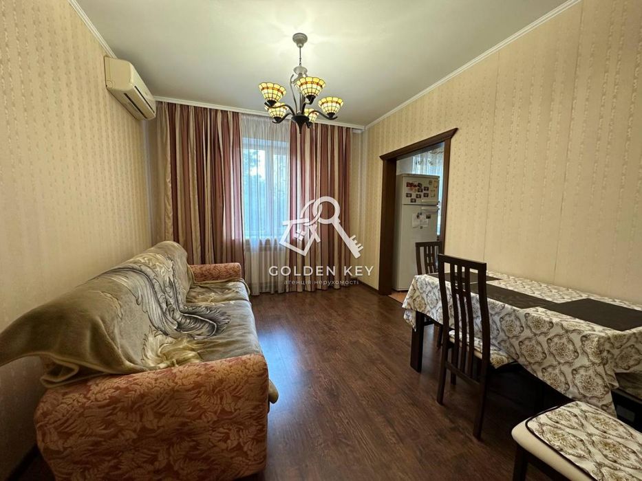 5-кімнатна квартира з автономним опаленням КРЕС