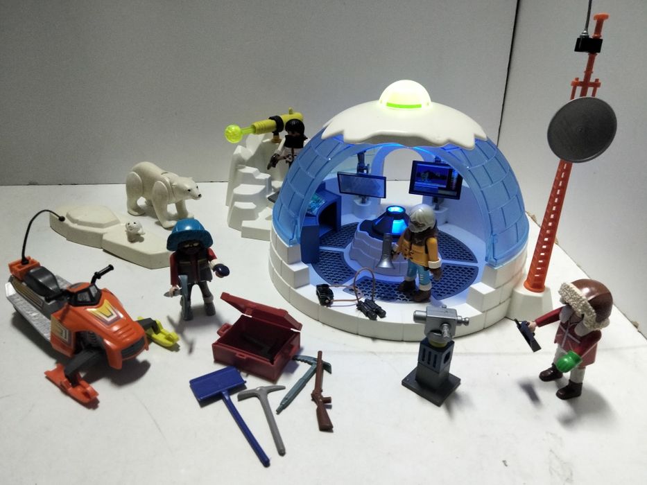Playmobil stacja polarna z załogą