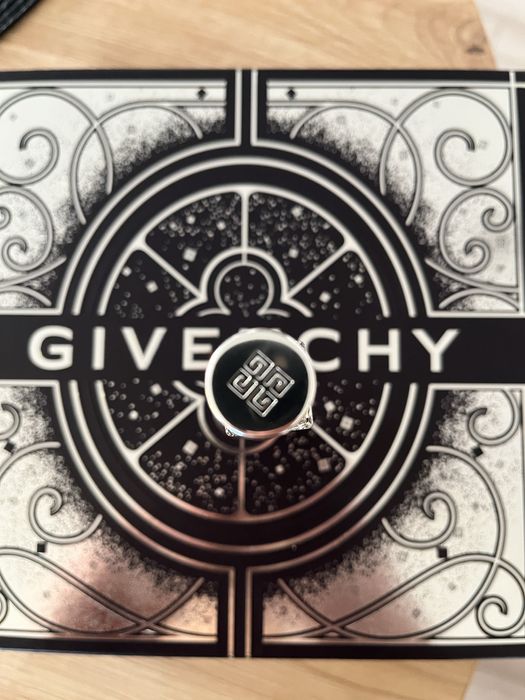 givenchy gentleman reserve privee