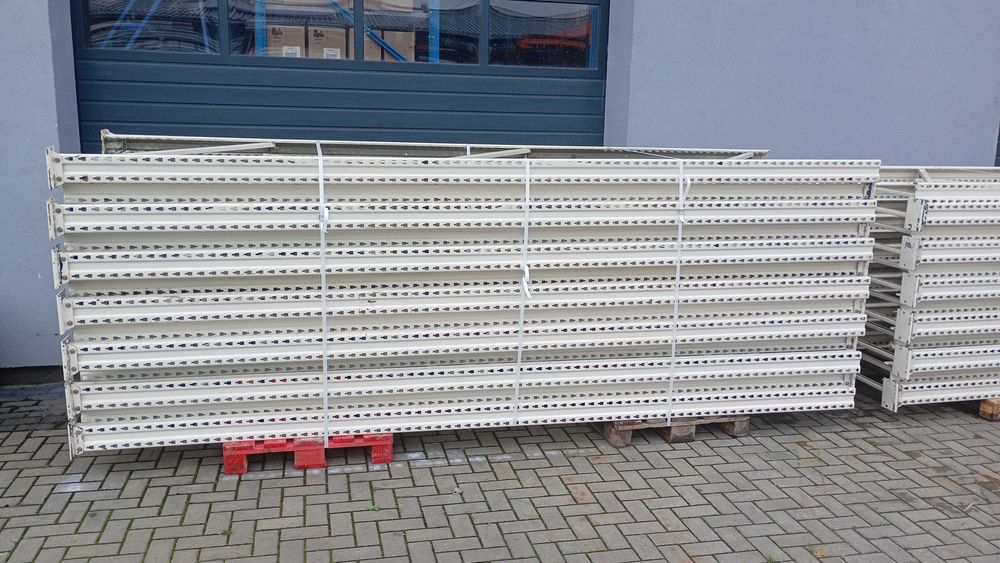 Regał regały magazynowe paletowe przemysłowe hala magazyn Mecalux H400