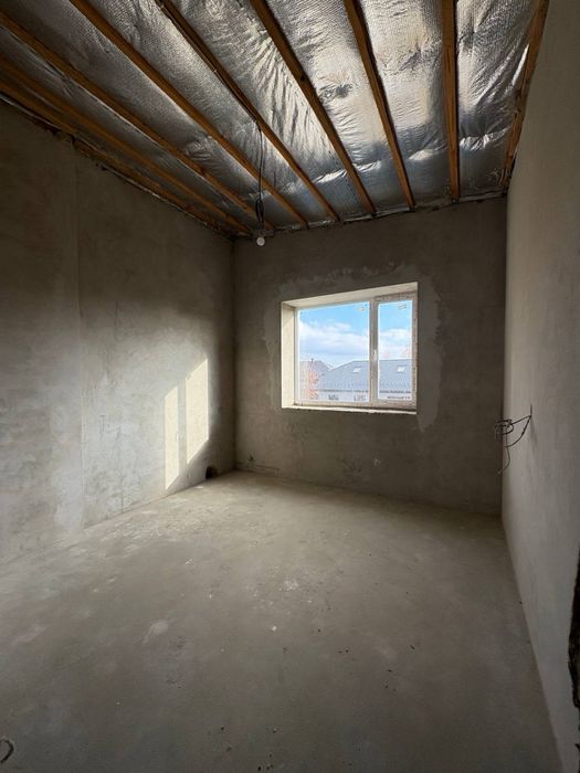 р Двоян у масиві Криниченька, двоповерховий, автономне газове