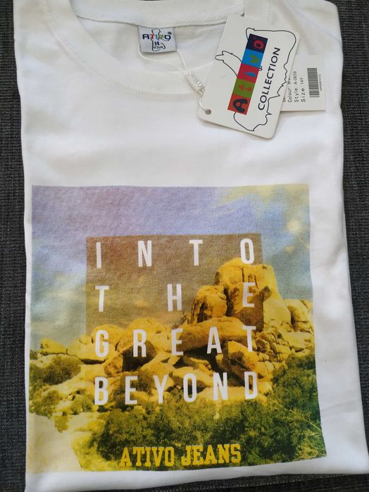 Novo. T-shirt 14 anos. Menino.