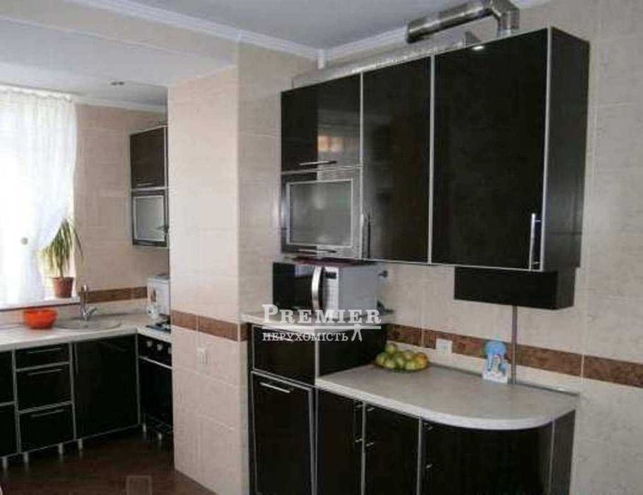 2-комнатная квартира по адресу ул. Приморская (площадь 77 м²) - Atlanta.ua - фото 2