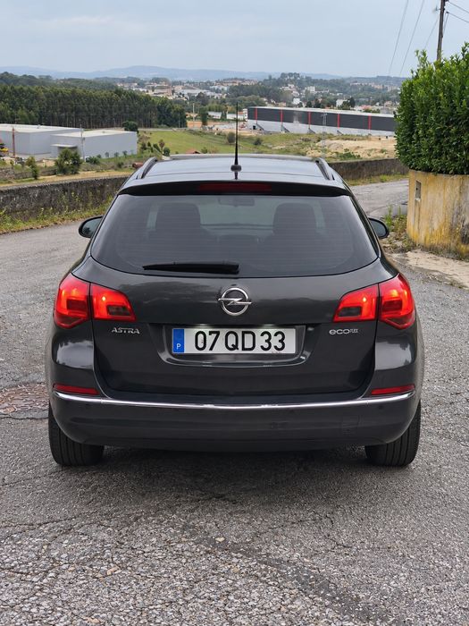 Opel Astra Sports Tourer 1.3 CDTI Histórico completo — photo 4