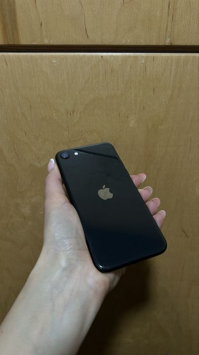 iPhone SE 2020 , 64 GB