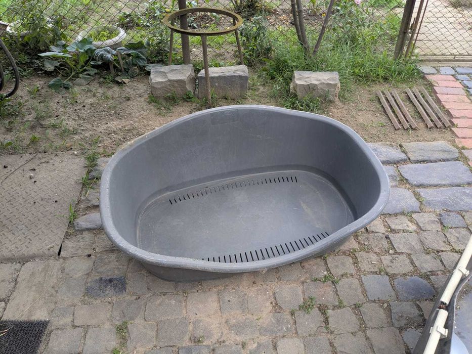 Лежак для великої собаки