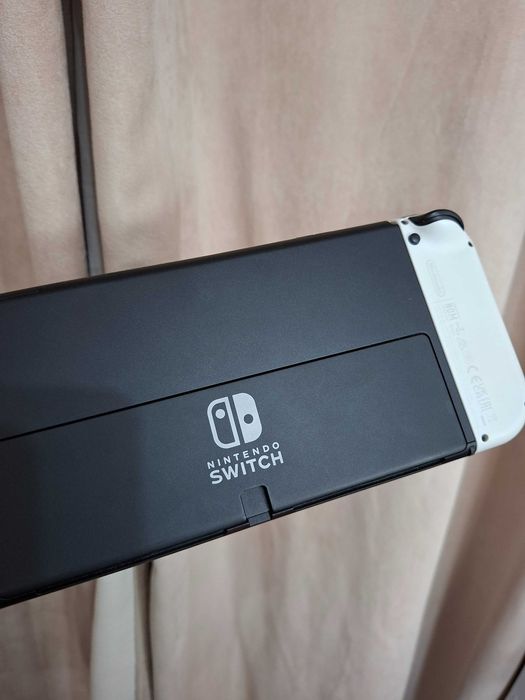 ZADBANA konsola Nintendo Switch OLED Komplet Etui