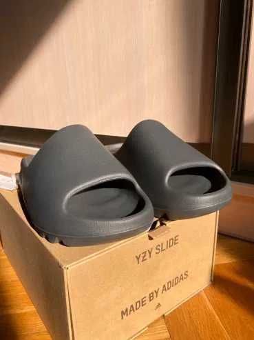 Adidas_Yeezy_Slide_black R.38