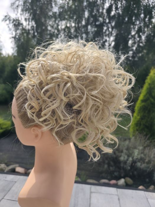 Koczek kręcony w kolorze szampański blond nr.03, włosy termiczne, jako