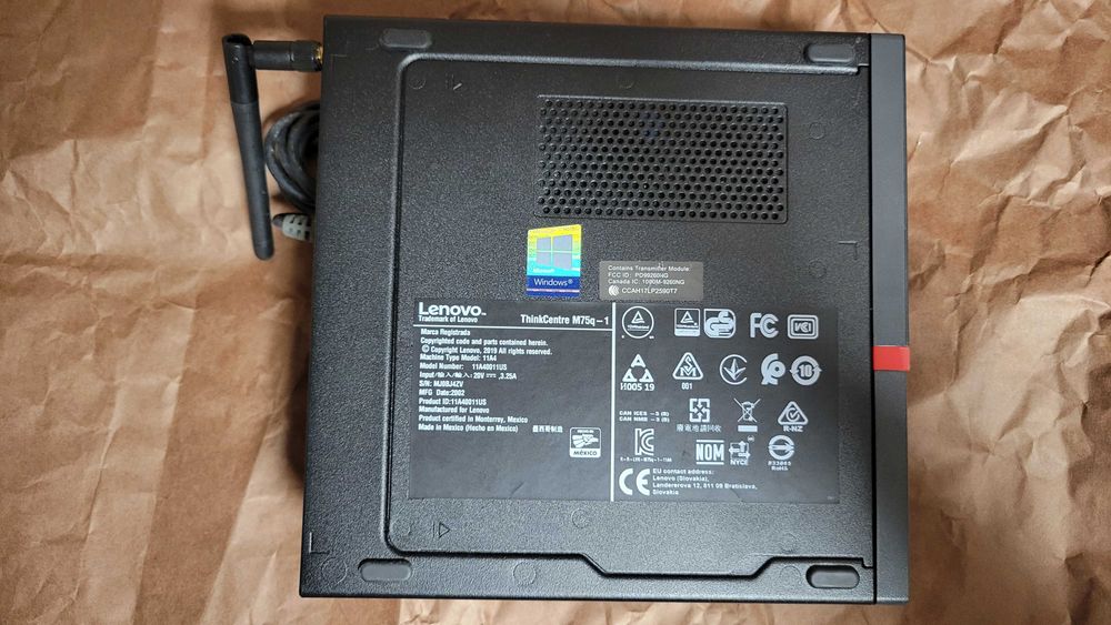 Неттоп Lenovo M75q AMD R3 PRO 3200GE Vega 8/128Gb ssd NVME HDMI WiFi