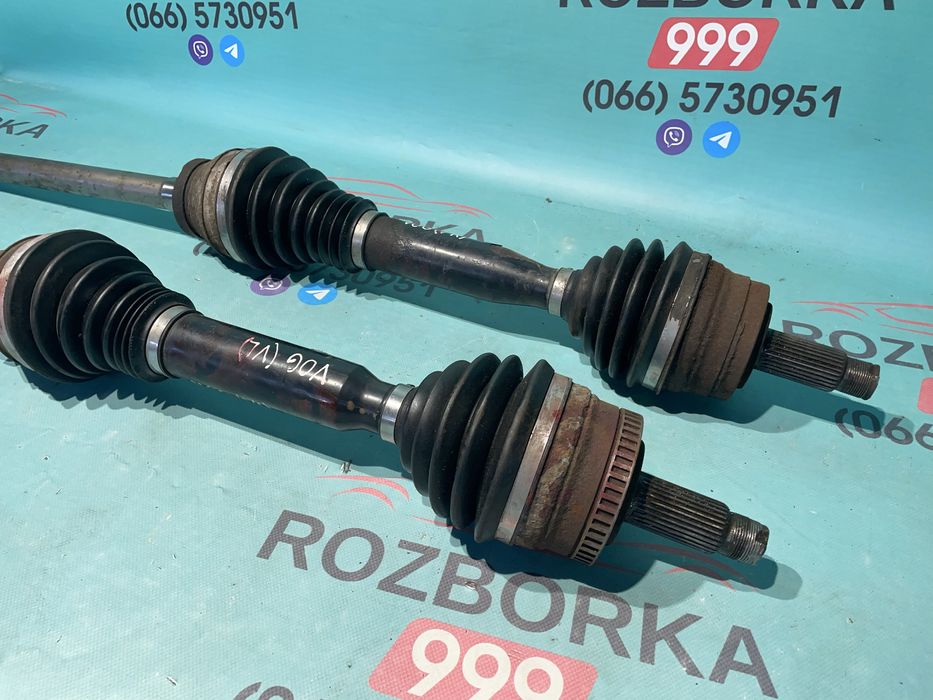 Полуось привод Land Rover Vogue 3.0d права ліва Range Rover L322