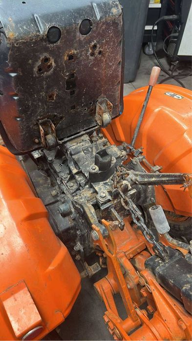 Kubota 4x4 com frese.